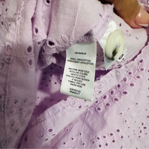 Sanctuary Modern Eyelet V-Neck Blouse – Lavender Ice – Size Medium (NWT) - Picture 11 of 14
